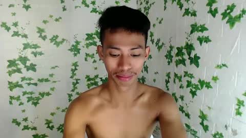 Snapshot of urhotfuckingass chatting on March 12, 12:42 am richard online show from March 12, 12:42 am