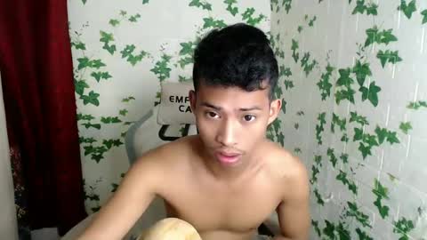Snapshot of urhotfuckingass chatting on February 1, 1:12 am richard online show from February 1, 1:12 am