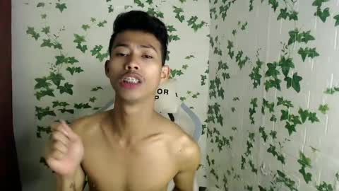 Snapshot of urhotfuckingass chatting on February 8, 12:28 am richard online show from February 8, 12:28 am
