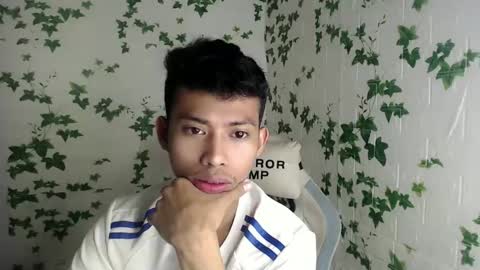 Snapshot of urhotfuckingass chatting on February 10, 12:30 am richard online show from February 10, 12:30 am