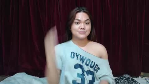 urhottie_bella online show from May 27, 2:08 am