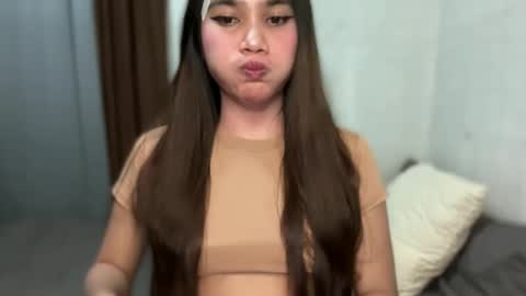 urhottylicious_cum online show from March 17, 11:37 am