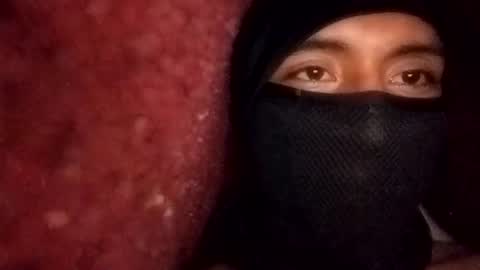 Uriel sgueme en ig  online show from December 2, 7:41 am