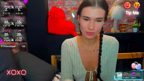 Alice online show from October 8, 2:56 pm