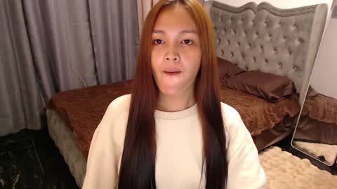 Snapshot of urkatiecookie chatting on January 13, 6:16 am Amira online show from January 13, 6:16 am