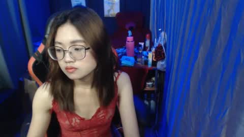 urlovelychinita online show from February 3, 9:29 pm