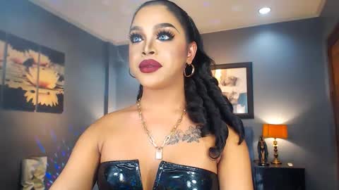 UrMajestyTyra online show from March 1, 12:28 am