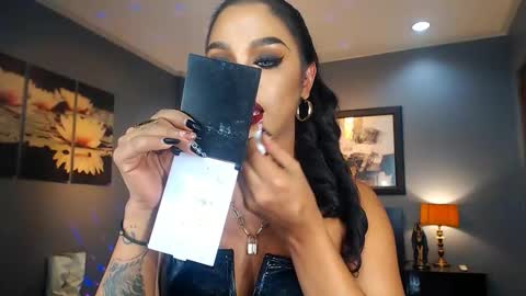 UrMajestyTyra online show from March 1, 6:35 am