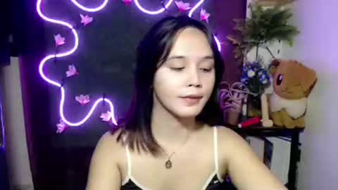 Pia online show from October 16, 9:35 pm