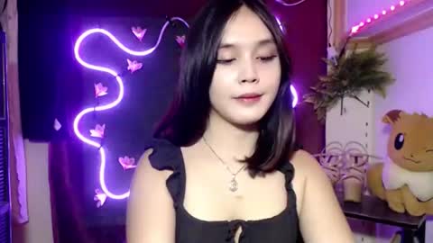 Pia online show from November 25, 10:41 pm