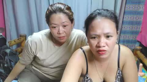 urpinay_singlemother online show from March 17, 11:15 am