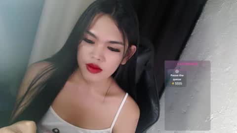 Snapshot of urpinayjenfuckerxxx chatting on February 22, 11:46 am Jenny online show from February 22, 11:46 am