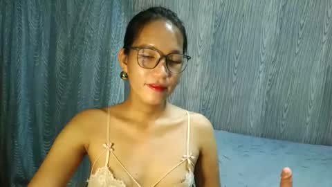 queen julia not into CHEAPGUY online show from April 10, 1:38 pm