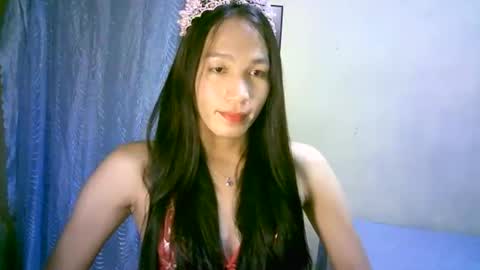 Snapshot of urpinaylovelyjuliaxxx chatting on February 2, 11:18 am queen julia not into CHEAPGUY online show from February 2, 11:18 am