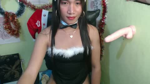 Amara online show from December 12, 4:32 pm