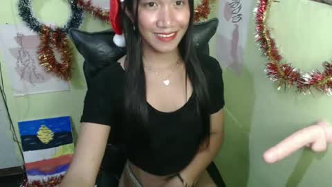Amara online show from December 4, 4:21 pm