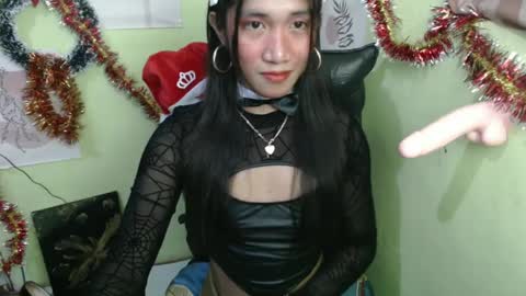 Amara online show from December 15, 3:53 pm
