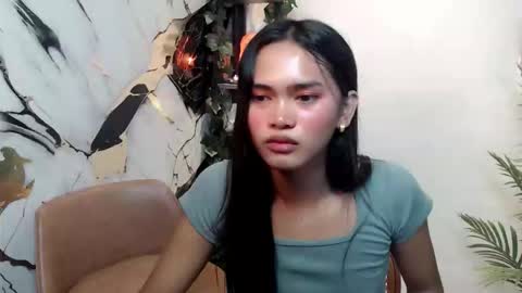 ursandra_xx online show from October 10, 10:43 am