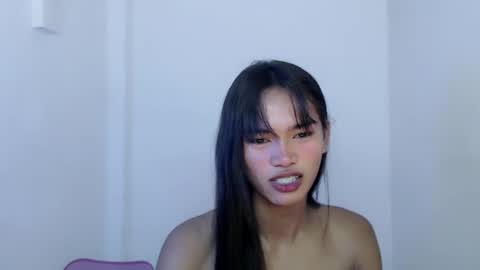 ursandra_xx online show from February 11, 10:07 pm