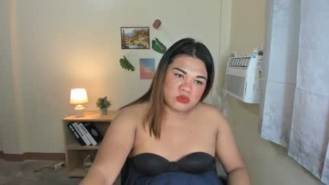 ursangredeia online show from October 8, 8:15 pm