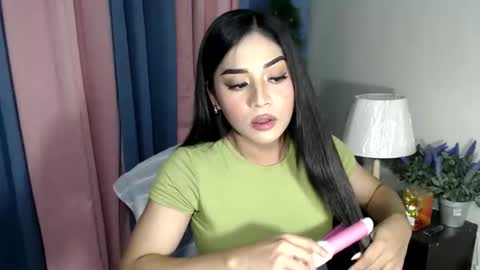 JUST CALL ME CALI online show from October 17, 5:17 pm