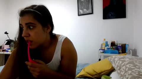 ursumi1 online show from October 26, 3:55 pm