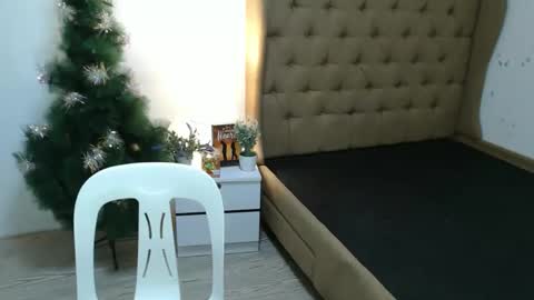 JUST CALL ME KRISTEN online show from September 30, 11:42 am