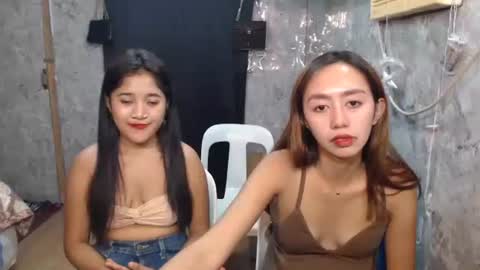 ursweetpinky online show from May 10, 1:01 am