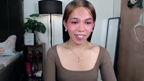 CHESCA online show from February 24, 3:12 am