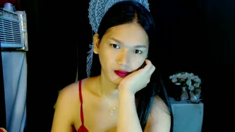 Snapshot of urthai_hotfilipinax chatting on January 29, 11:04 pm angel online show from January 29, 11:04 pm