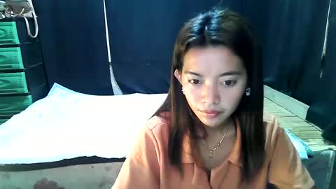 Snapshot of urtinypinay chatting on December 27, 5:52 am urtinypinay online show from December 27, 5:52 am