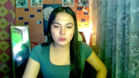 YOURGIRLCAMILLA online show from December 15, 2:13 pm