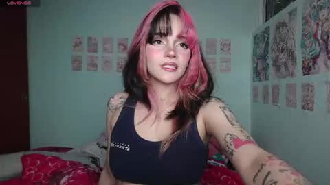 uryukim_ online show from June 10, 4:56 am