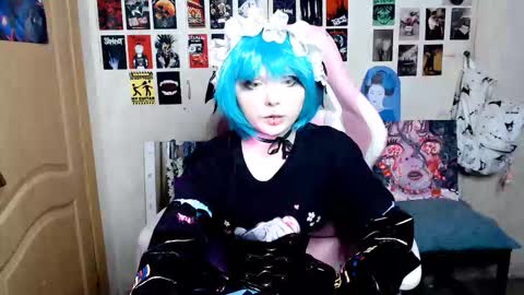 Usagi Blush online show from September 27, 12:41 am