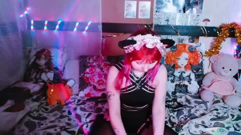 Usagi Blush online show from February 1, 2:56 pm