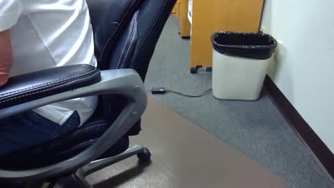 useemie online show from October 2, 10:19 pm