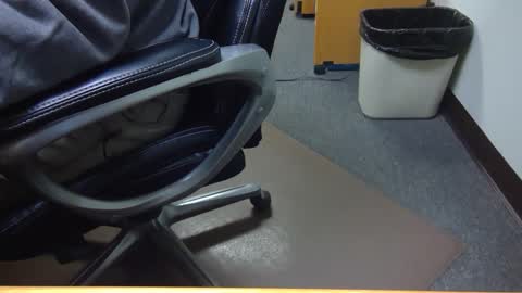 useemie online show from January 13, 11:17 pm