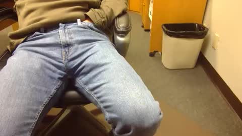 useemie online show from April 13, 10:25 pm