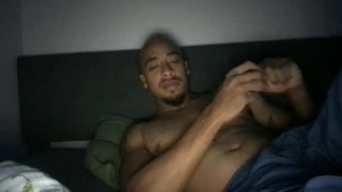 usermaneee589 online show from November 1, 7:51 am