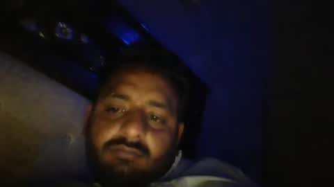 Snapshot of usman184 chatting on March 8, 6:47 pm Mian184 online show from March 8, 6:47 pm
