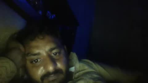 Snapshot of usman184 chatting on February 22, 5:46 pm Mian184 online show from February 22, 5:46 pm