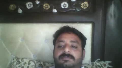 Snapshot of usman184 chatting on September 12, 1:29 am Mian184 online show from September 12, 1:29 am