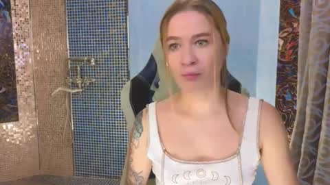 Leila online show from October 19, 6:34 pm