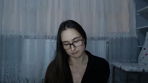 Snapshot of va_len_sea_ya chatting on February 13, 6:15 pm Valensiya online show from February 13, 6:15 pm