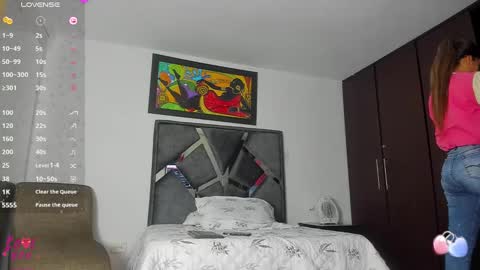 Vahiolet smith online show from October 15, 3:21 am