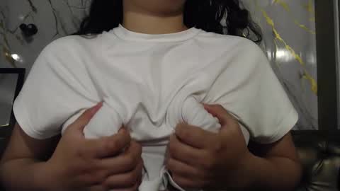 Snapshot of vainilla_cam chatting on September 21, 2:15 am Vainilla online show from September 21, 2:15 am