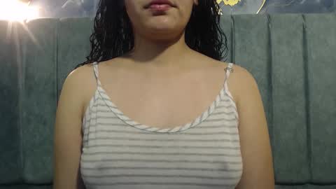 Snapshot of vainilla_cam chatting on September 15, 1:18 am Vainilla online show from September 15, 1:18 am