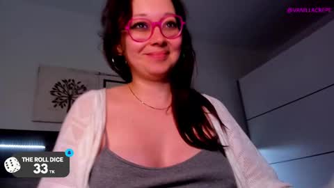 Snapshot of vainillacrepe chatting on March 9, 8:10 pm Im Mila my onlyfans is vainillacrepe online show from March 9, 8:10 pm