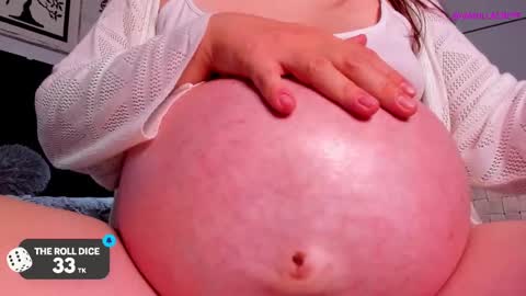 Snapshot of vainillacrepe chatting on March 8, 3:02 pm Im Mila my onlyfans is vainillacrepe online show from March 8, 3:02 pm