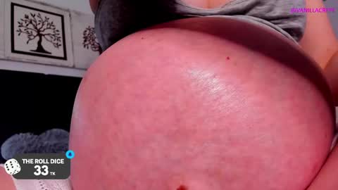 Snapshot of vainillacrepe chatting on March 1, 12:34 pm Im Mila my onlyfans is vainillacrepe online show from March 1, 12:34 pm